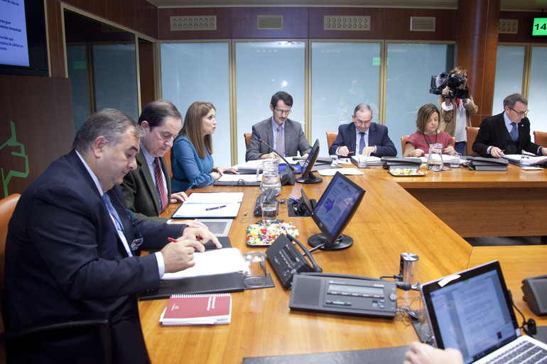 La consejera de Justicia y Trabajo, María Jesús San José, durante la comparecencia en el Parlamento Vasco | Foto: IREKIA