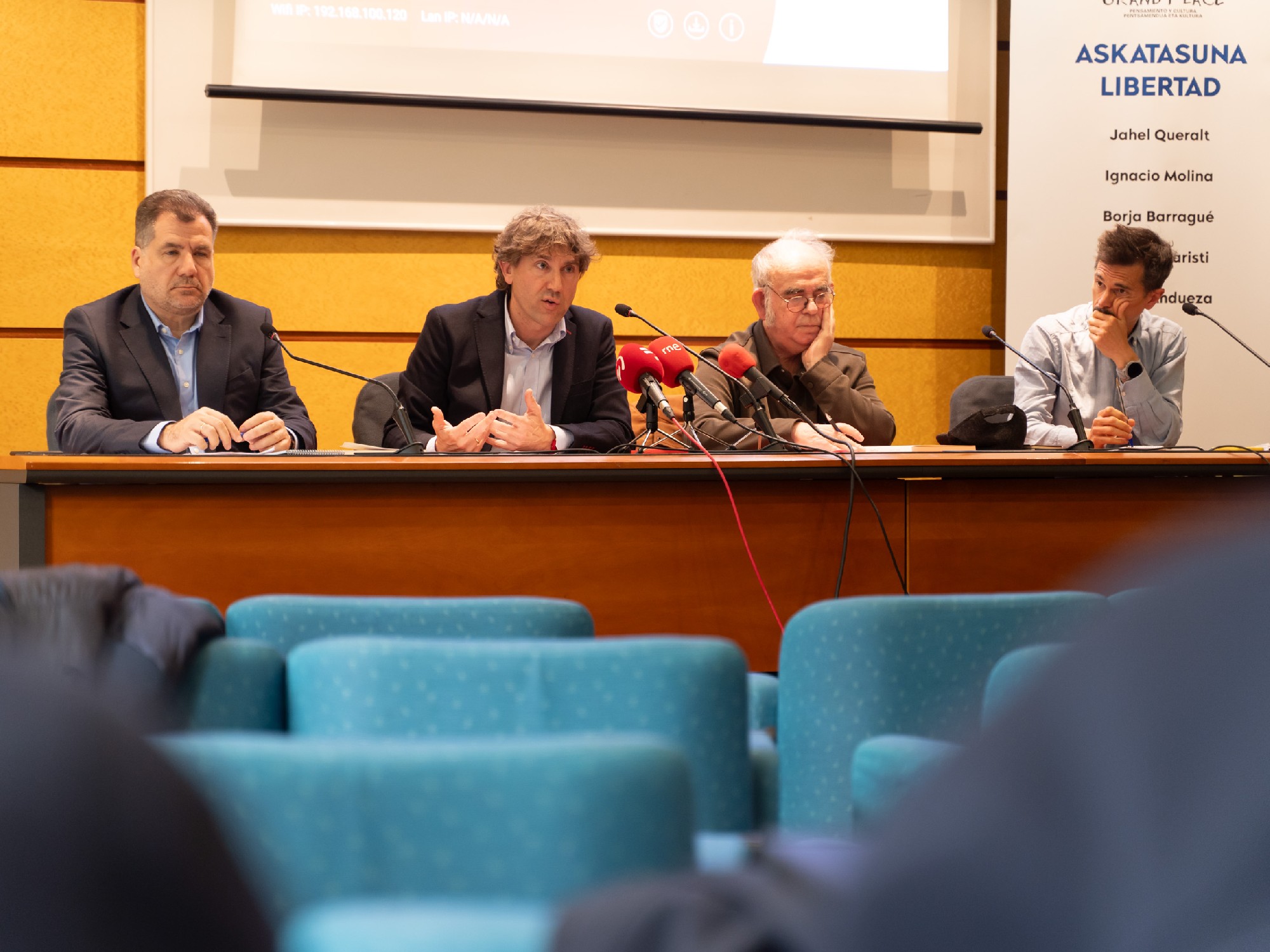  Eneko Andueza interviene en la presetanci&oacute;n de la revista Grand Place de la Fundaci&oacute;n Mario Onaindia, 