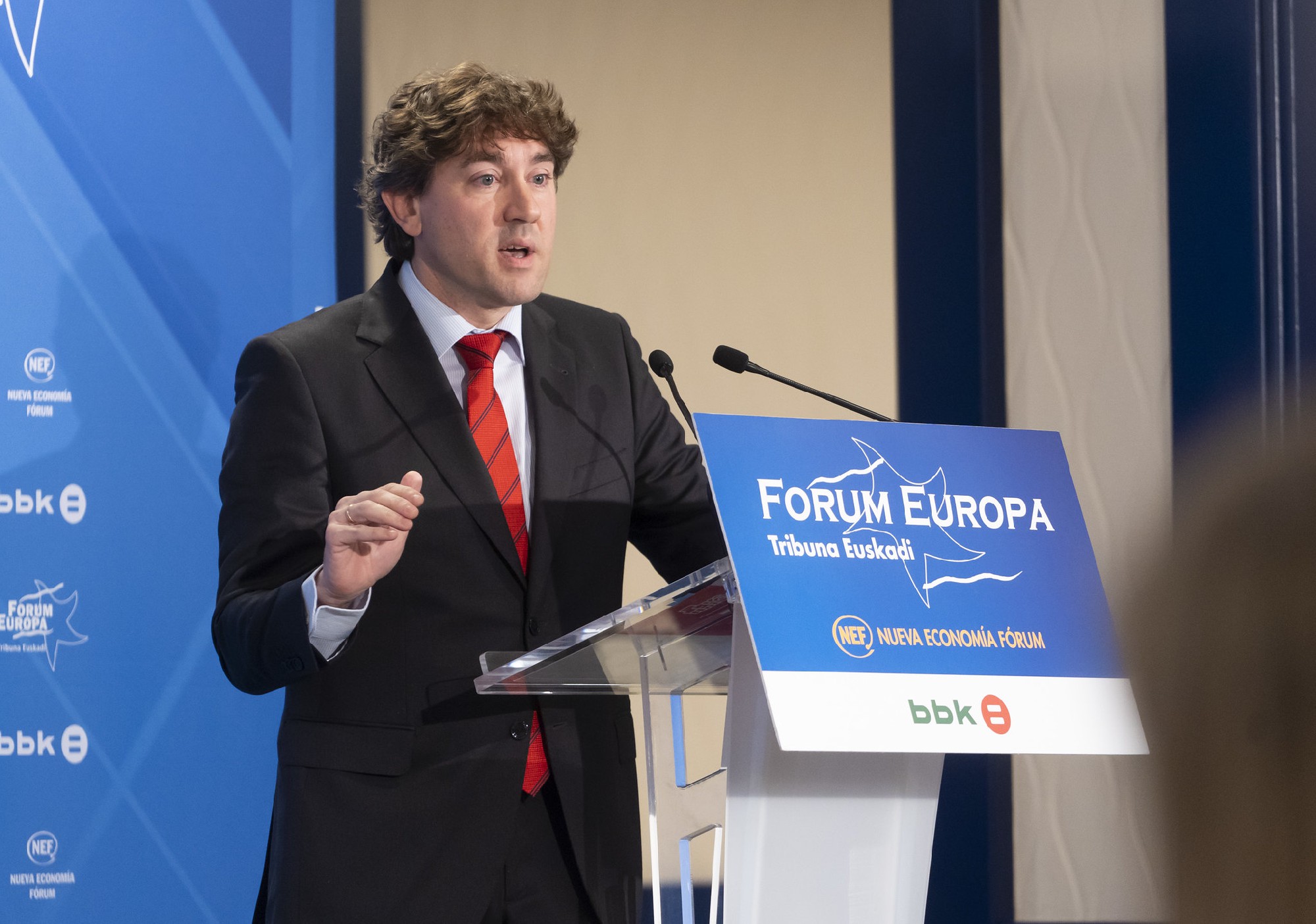 El Secretario General del PSE-EE, Eneko Andueza, durante la intervención realizada en el Fórum Europa-Tribuna Euskadi | Foto: Socialistas Vascos