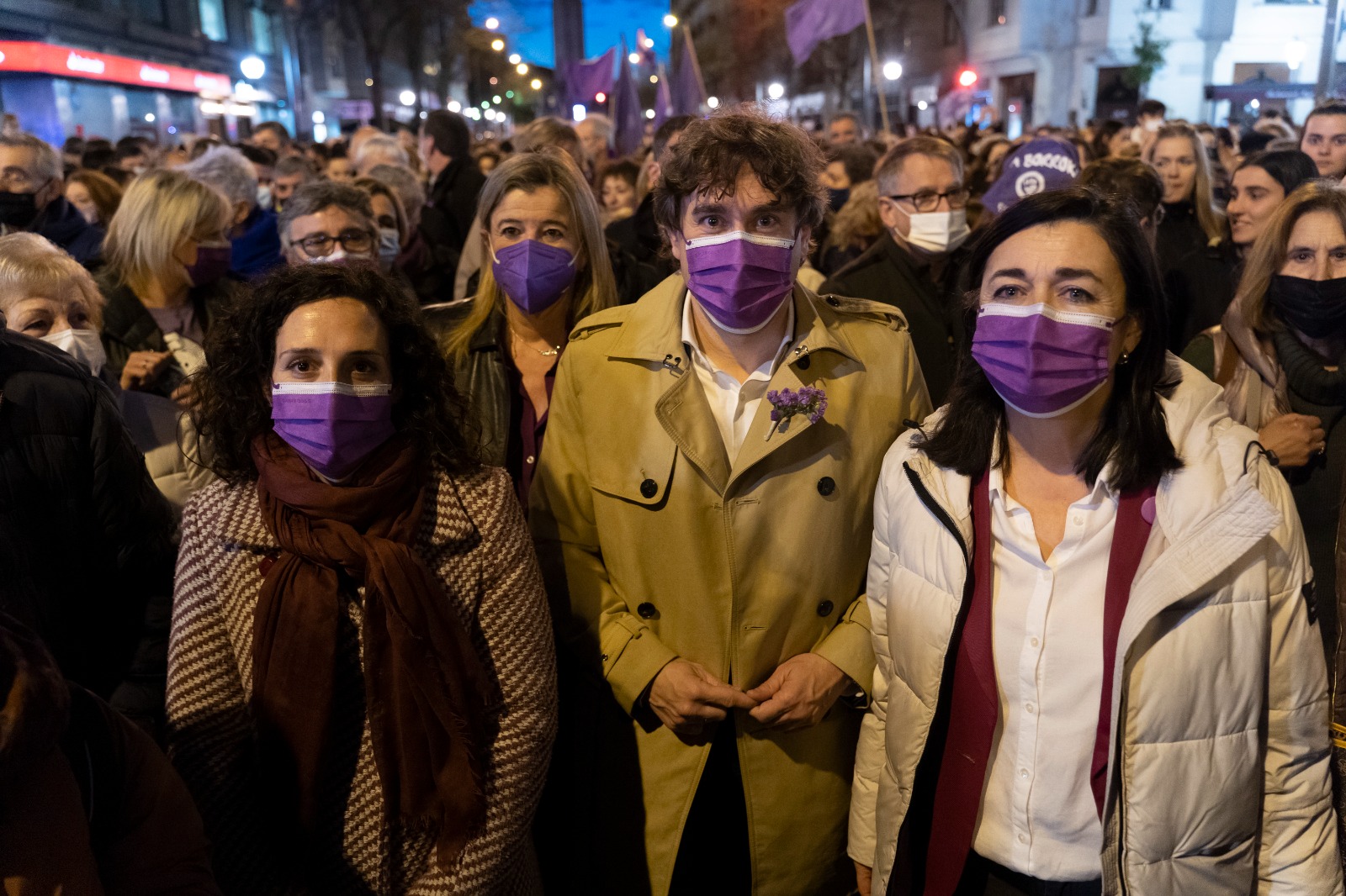 El Secretario General del PSE-EE, Eneko Andueza, en la manifestación del #8m en Bilbao, junto a Nora Abete, Yolanda Díez y Teresa Laespada | Foto: Socialistas Vascos