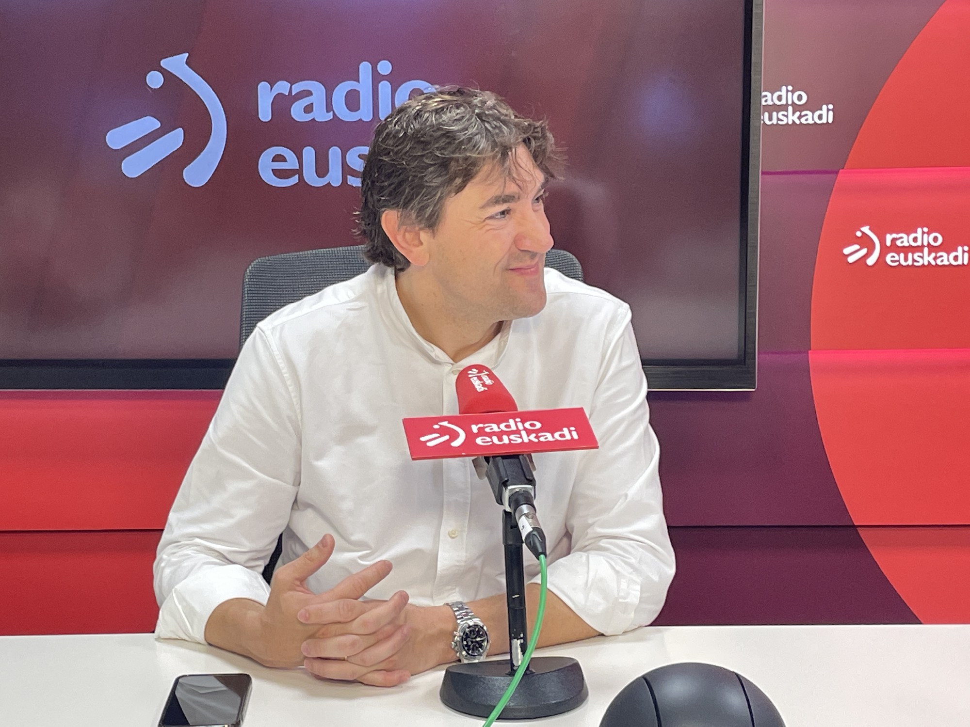 El Secretario General del PSE-EE, Enekeo Andueza, en Radio Euskadi | Foto: Socialistas Vascos.