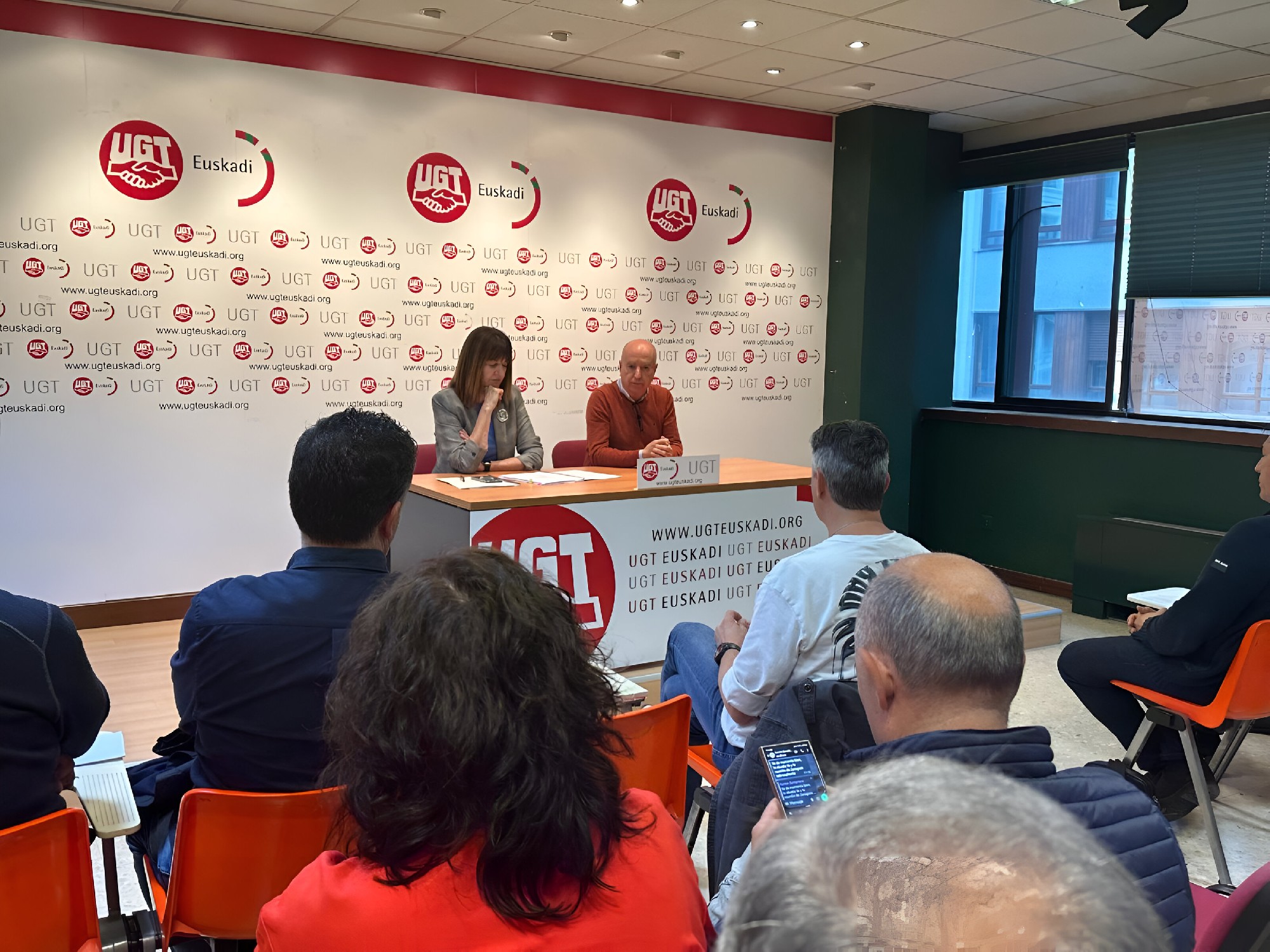 La candidata socialista vasca a las próximas elecciones europeas, Idoia Mendia, durante el encuentro mantenido con delegados sindicales de UGT Euskadi | Foto: Socialistas Vascos